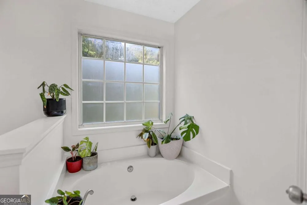 35 Hidden Brook TRL Newnan, GA 30265