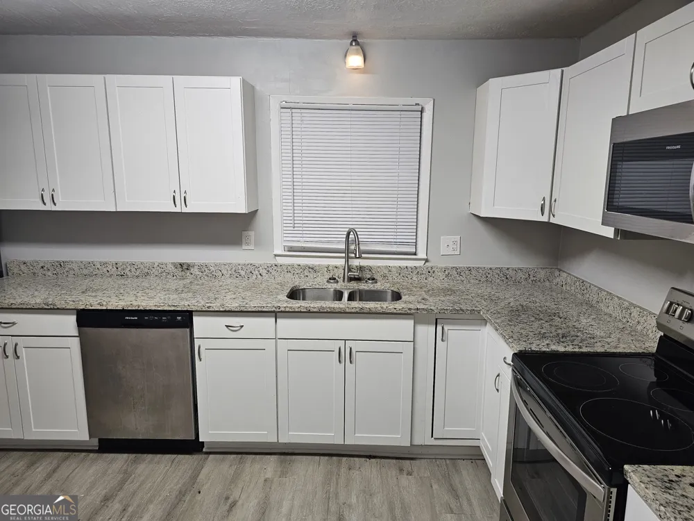2858 Davidson DR Lithonia, GA 30058