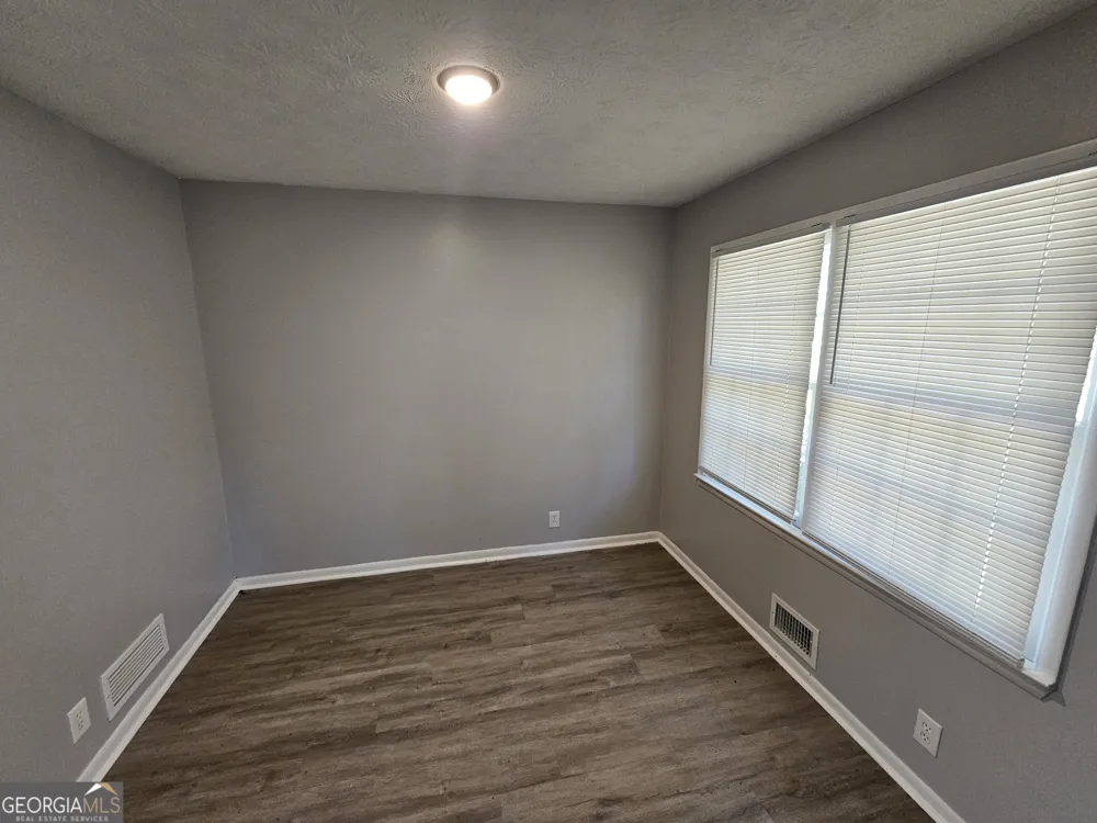 2858 Davidson DR Lithonia, GA 30058