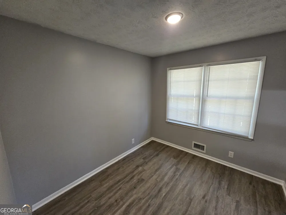 2858 Davidson DR Lithonia, GA 30058