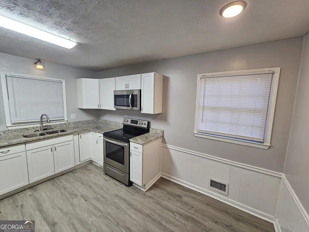 2858 Davidson DR Lithonia, GA 30058