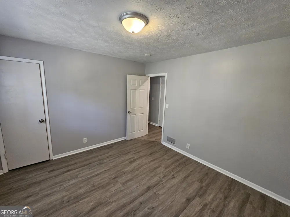2858 Davidson DR Lithonia, GA 30058
