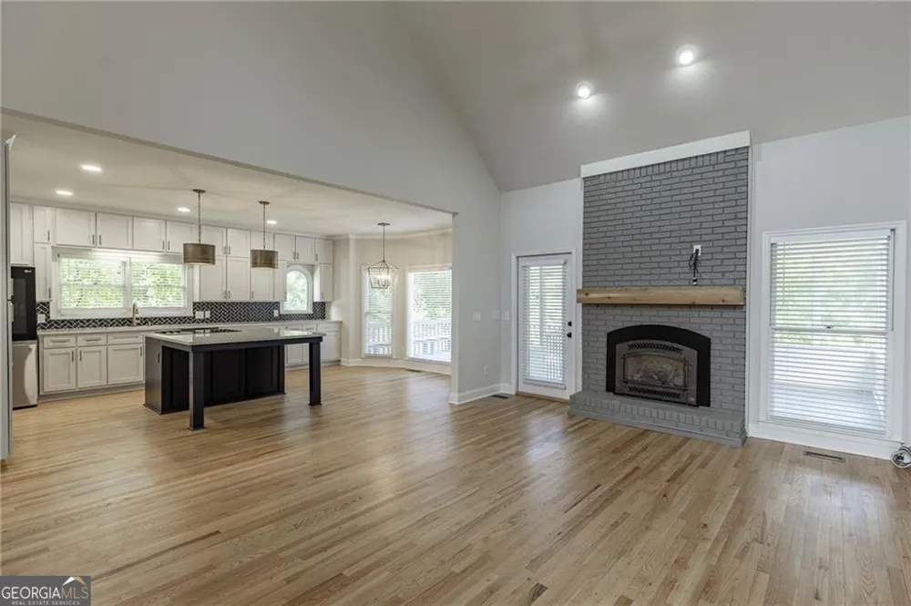 3209 Thompson Mill RD Buford, GA 30519