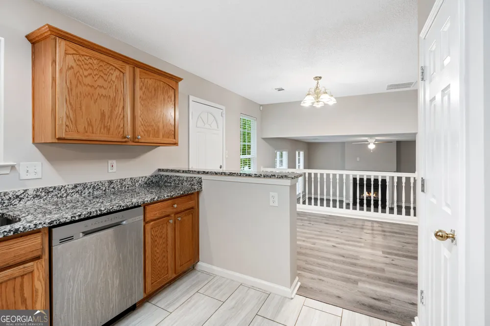 5849 Amerson LN Ellenwood, GA 30294
