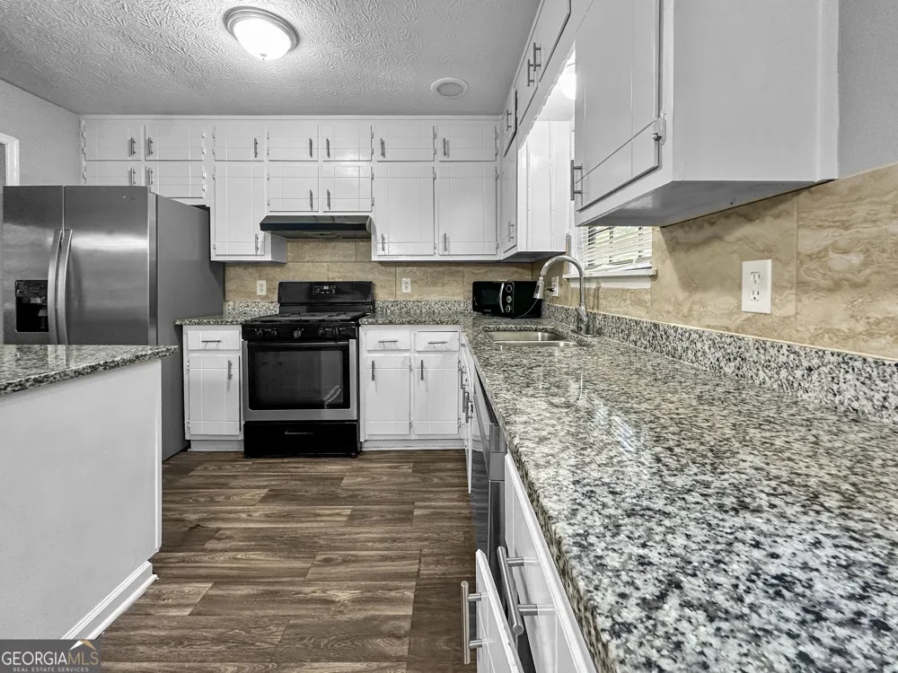 191 Aaron CT Riverdale, GA 30274