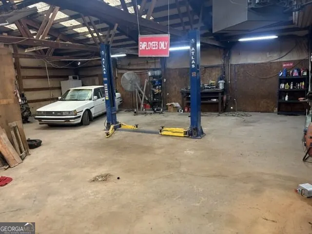 12 SIXTH ST Griffin, GA 30224