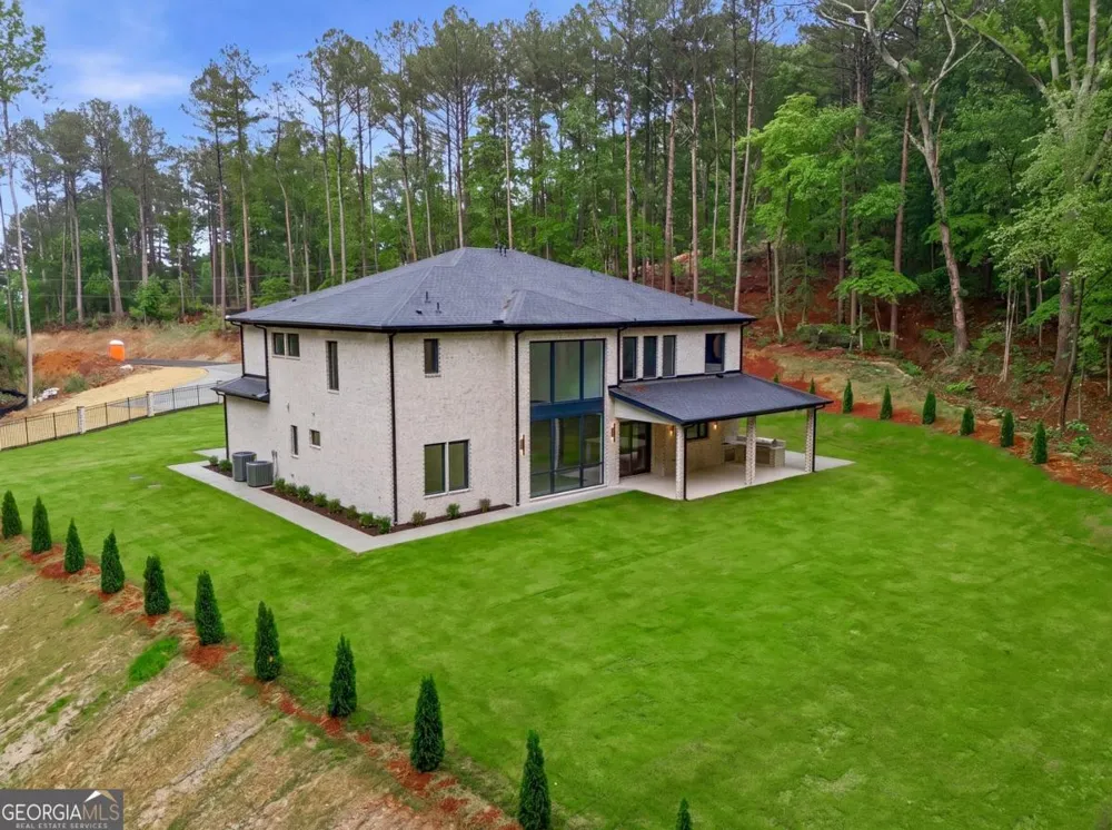 1563 Whitley RD Dacula, GA 30019