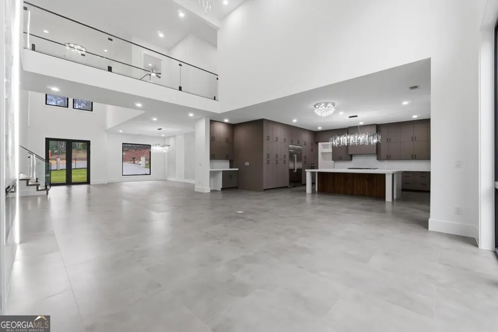 1563 Whitley RD Dacula, GA 30019