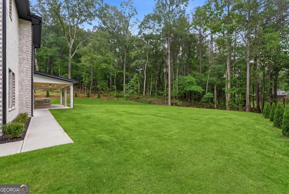 1563 Whitley RD Dacula, GA 30019