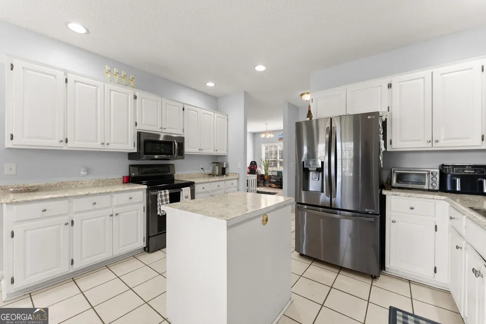 716 Michael DR Winder, GA 30680
