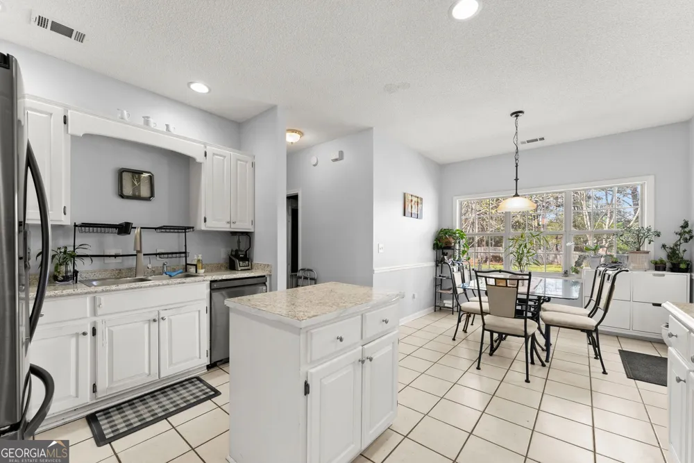 716 Michael DR Winder, GA 30680
