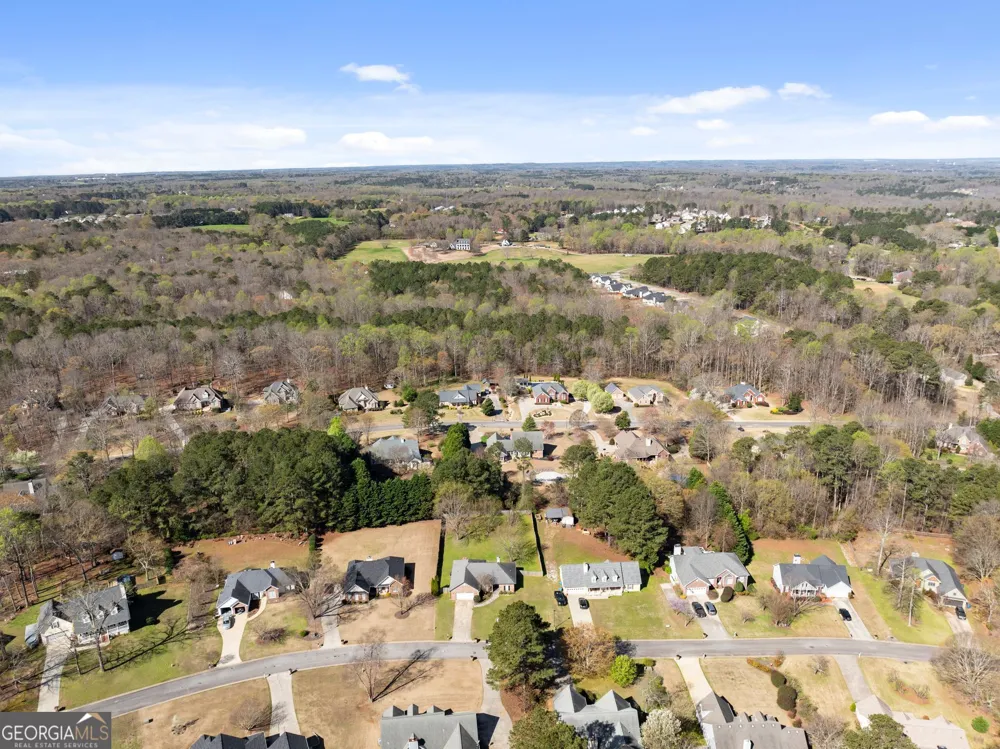716 Michael DR Winder, GA 30680