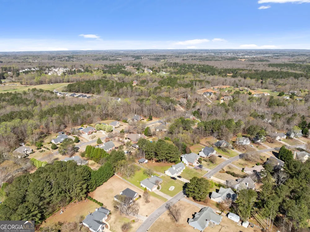 716 Michael DR Winder, GA 30680