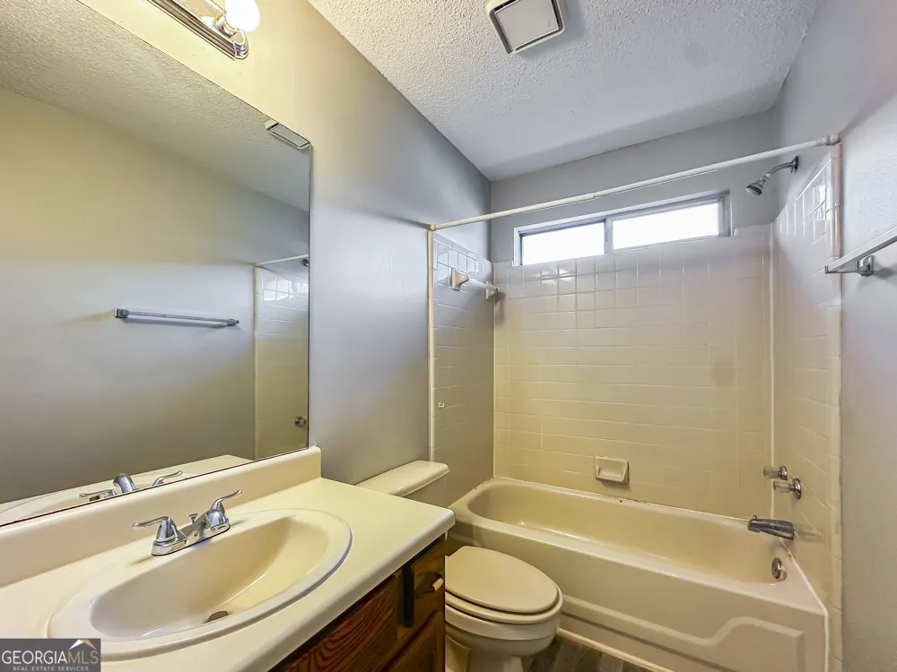 5724 Rex Mill CRK Rex, GA 30273