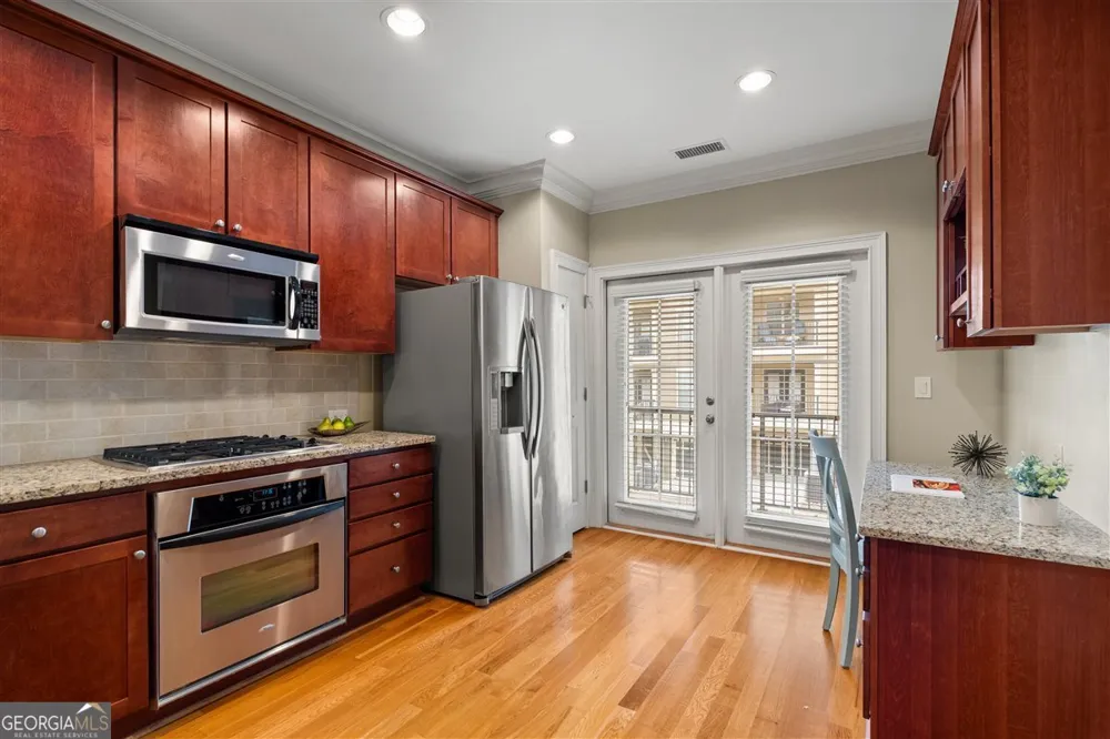 2704 Wander LN Alpharetta, GA 30022