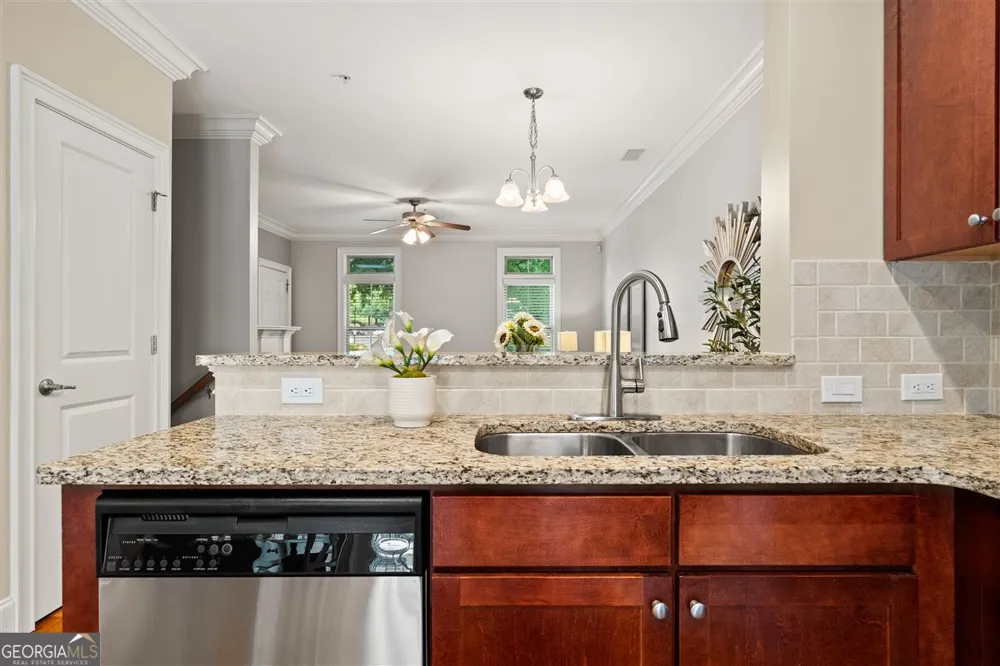 2704 Wander LN Alpharetta, GA 30022