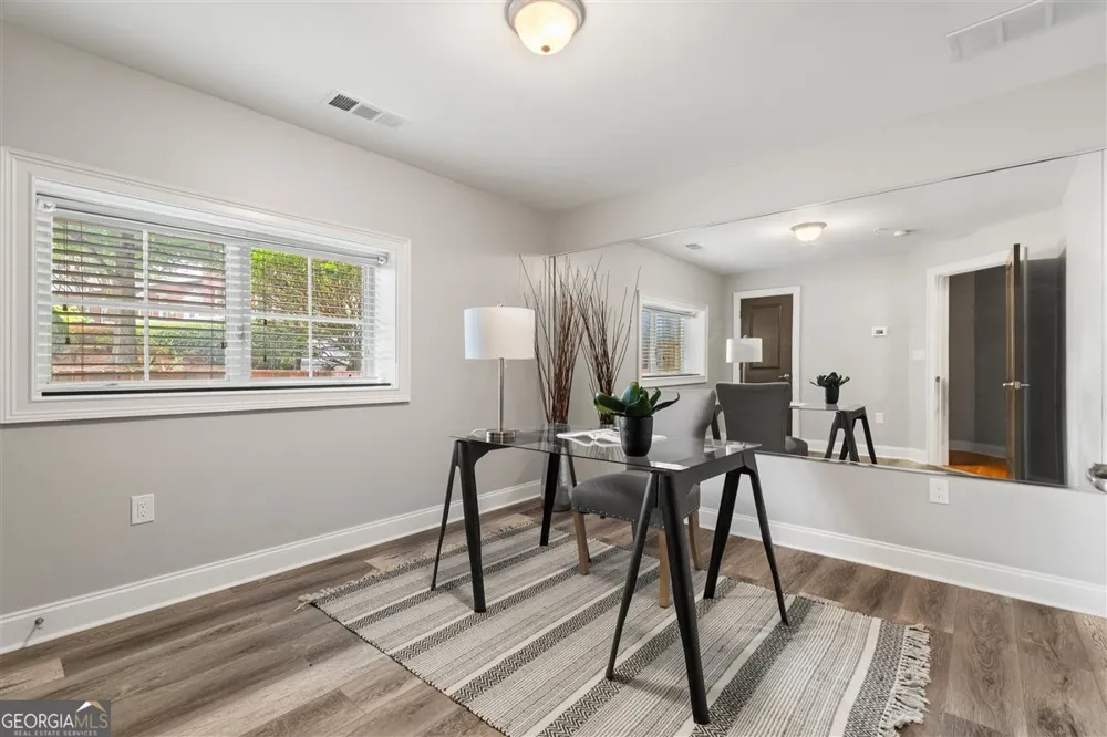 2704 Wander LN Alpharetta, GA 30022