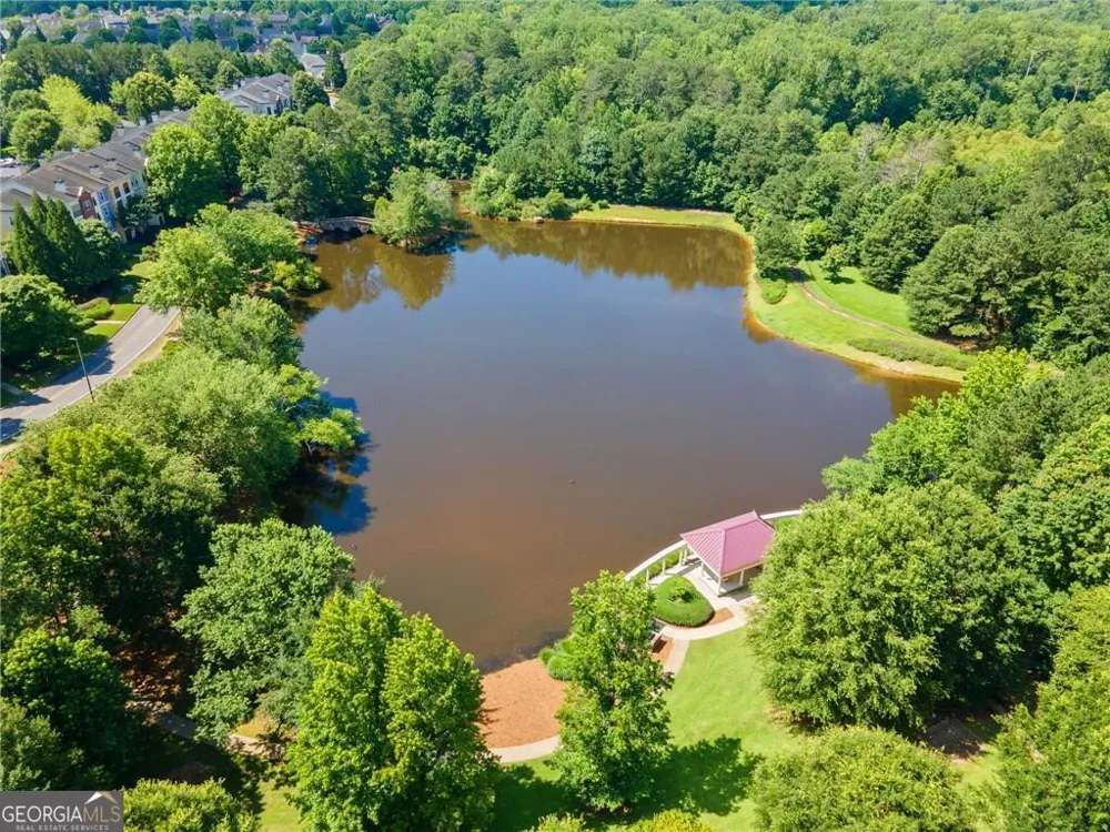 2704 Wander LN Alpharetta, GA 30022