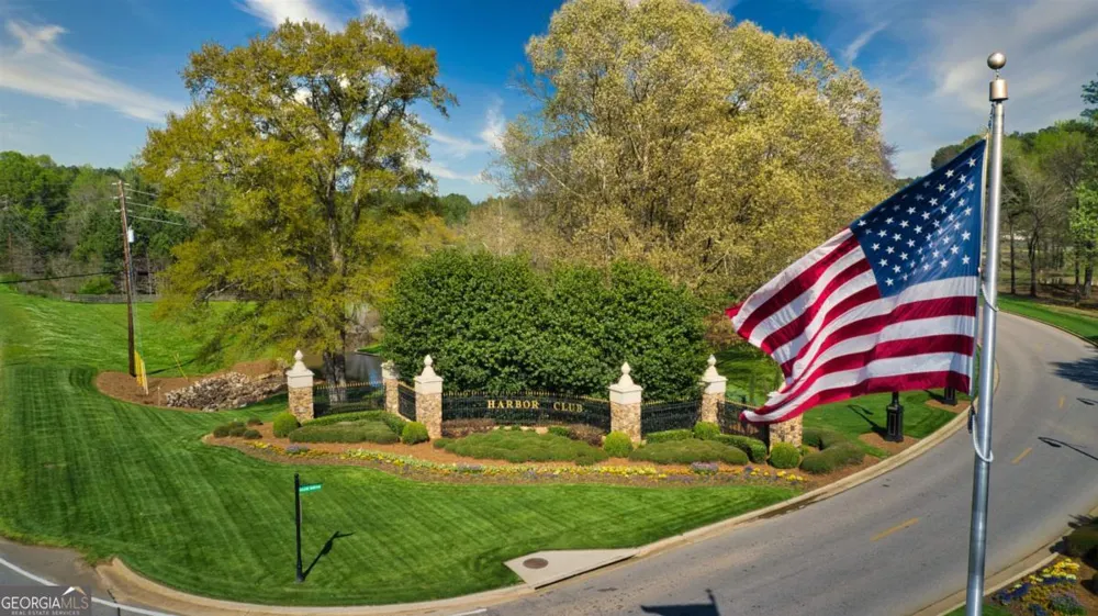 1231 Carriage Ridge DR Greensboro, GA 30642