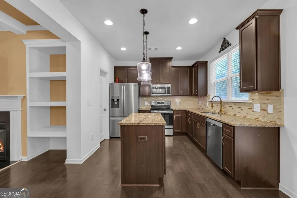 2662 Stonekey BND Lithonia, GA 30058