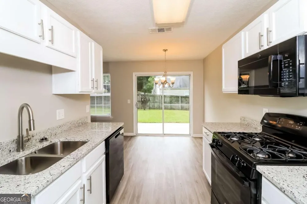 127 Silver Fox TRL Dallas, GA 30157