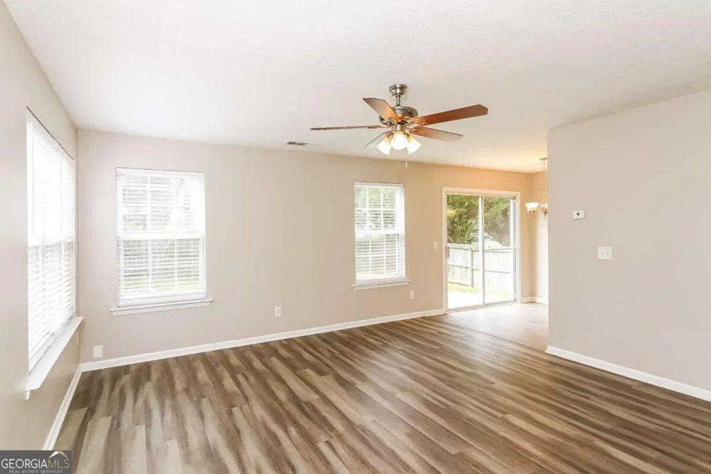 127 Silver Fox TRL Dallas, GA 30157