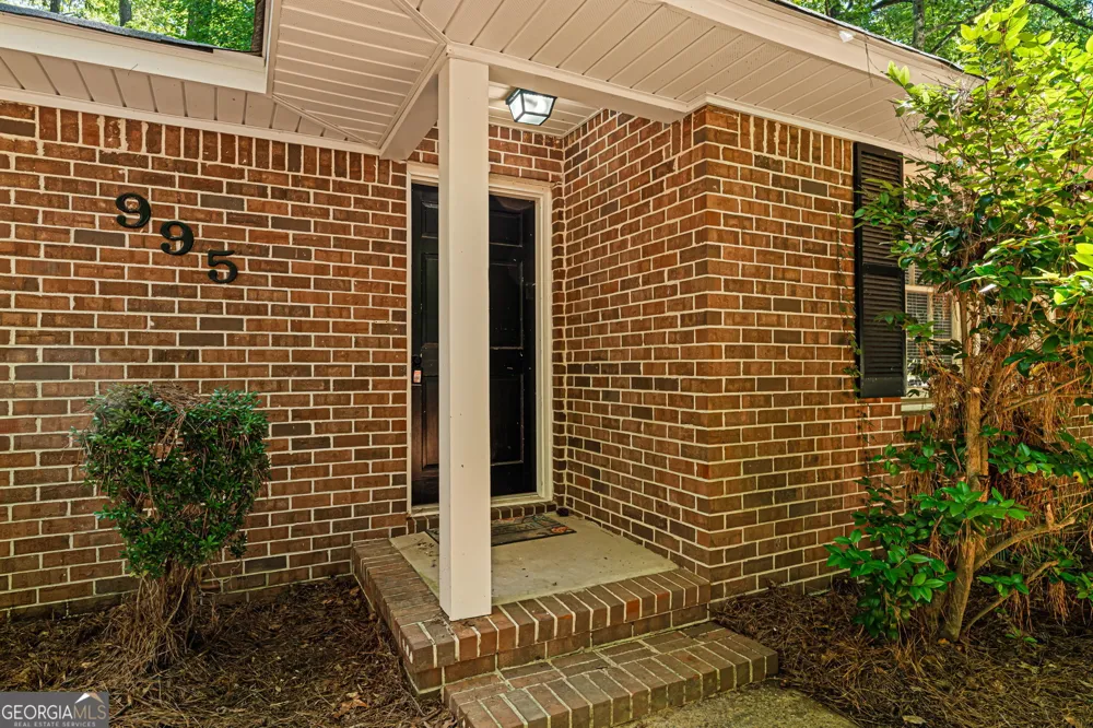 995 Roundtable LN Macon, GA 31220