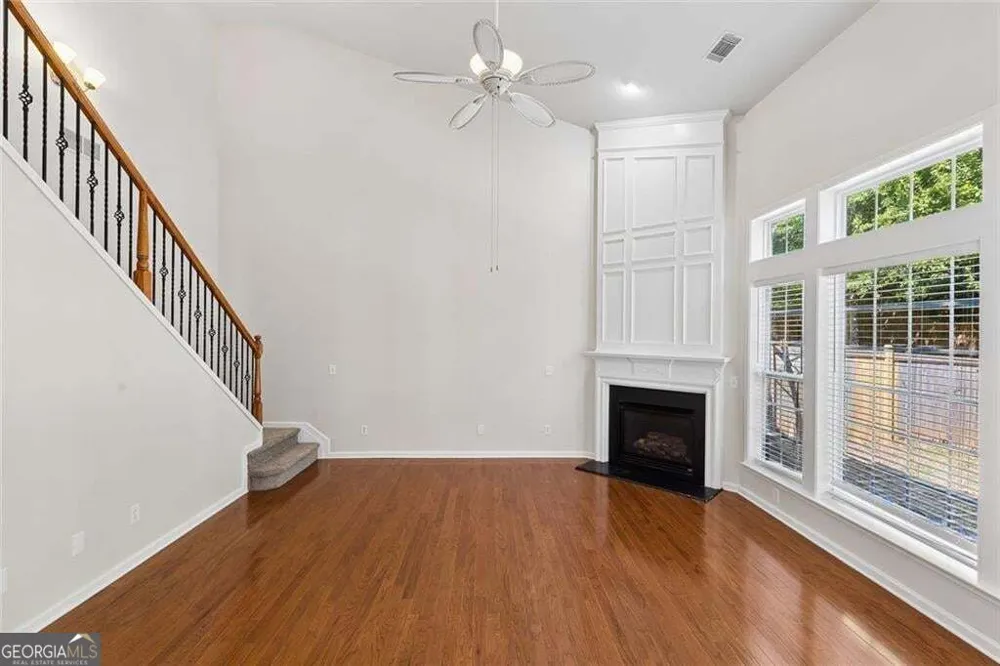 615 Syemore PASS Canton, GA 30115