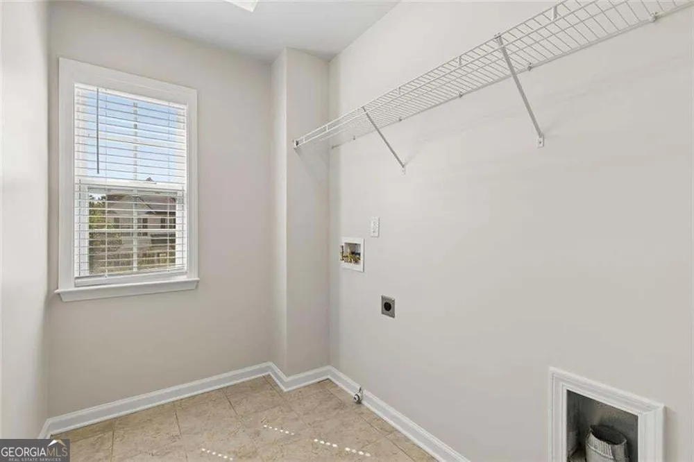 615 Syemore PASS Canton, GA 30115