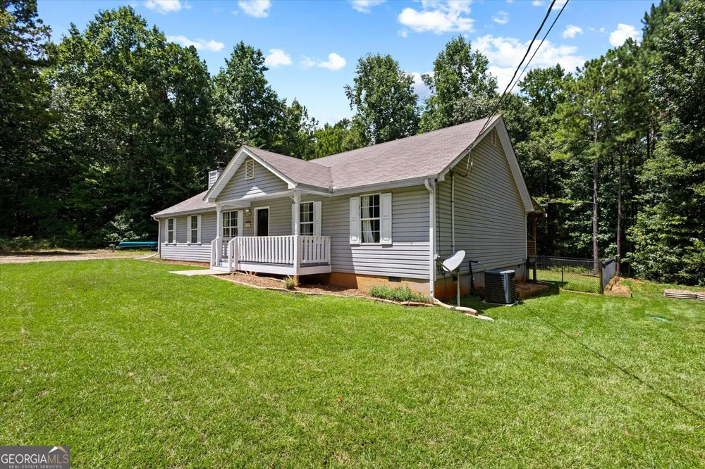 190 Smoak Field RD Griffin, GA 30223
