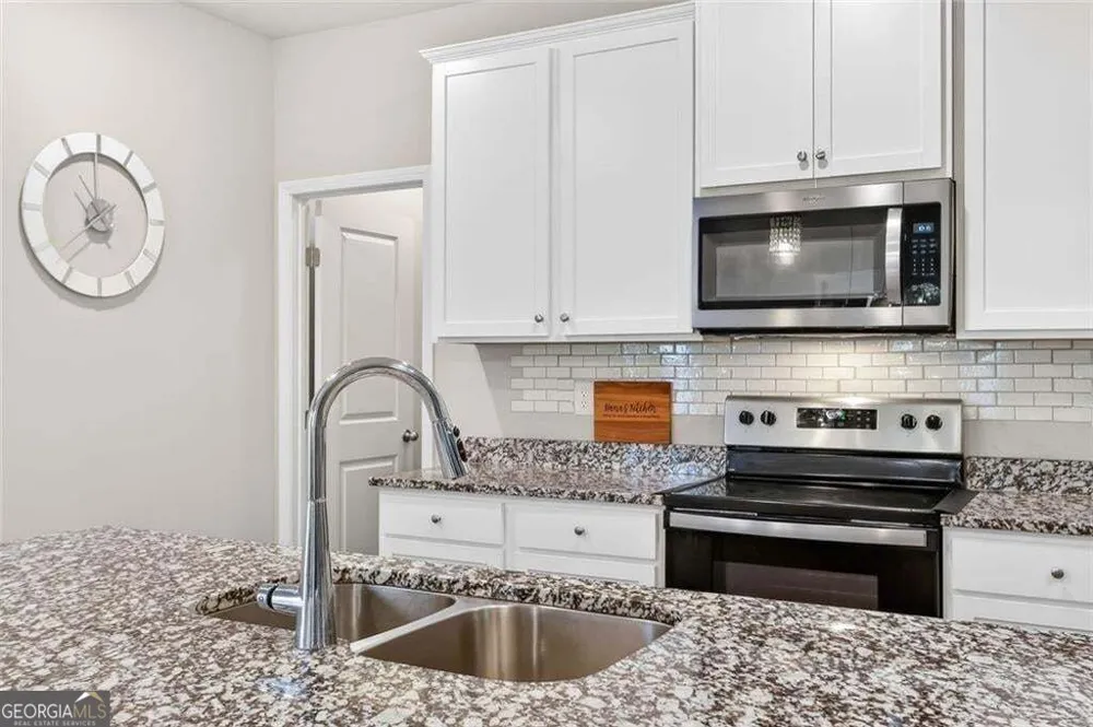 3721 Salvia DR Buford, GA 30519