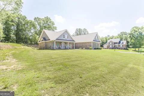 374 Carrick WAY