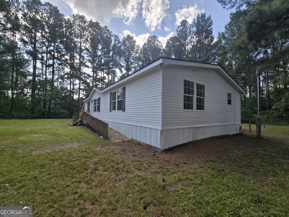 110 Bird RD Springfield, GA 31329