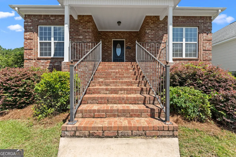 200 Lasso DR Warner Robins, GA 31088