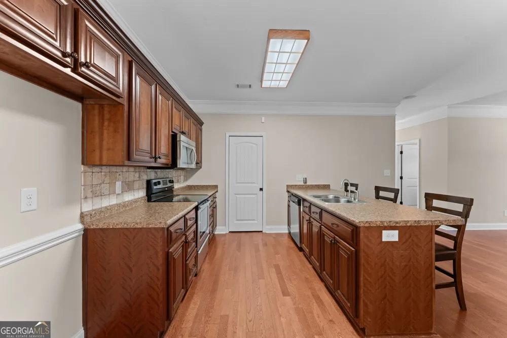 200 Lasso DR Warner Robins, GA 31088