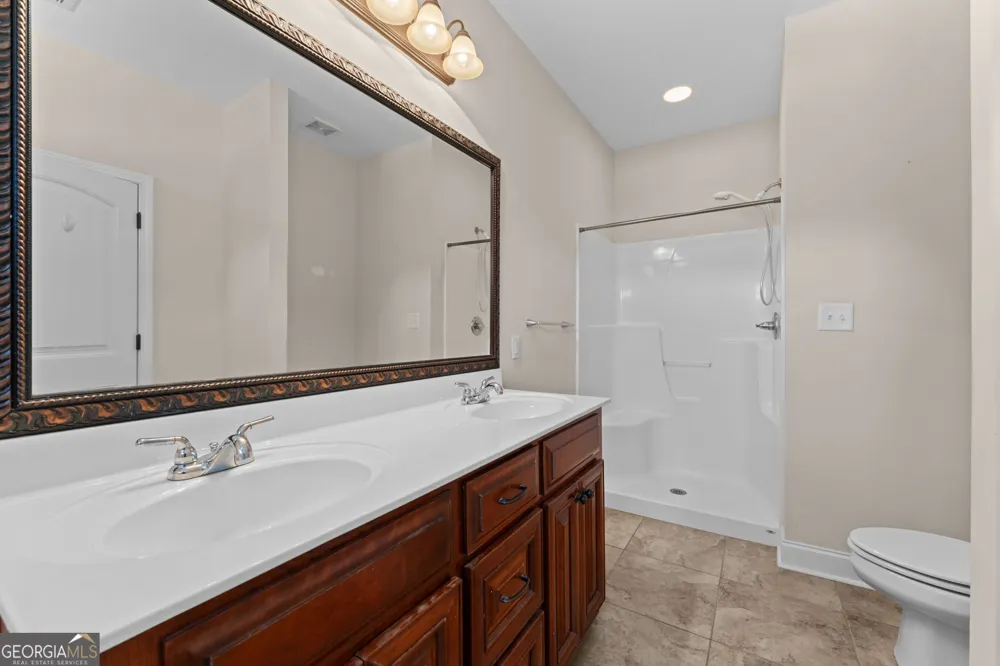 200 Lasso DR Warner Robins, GA 31088