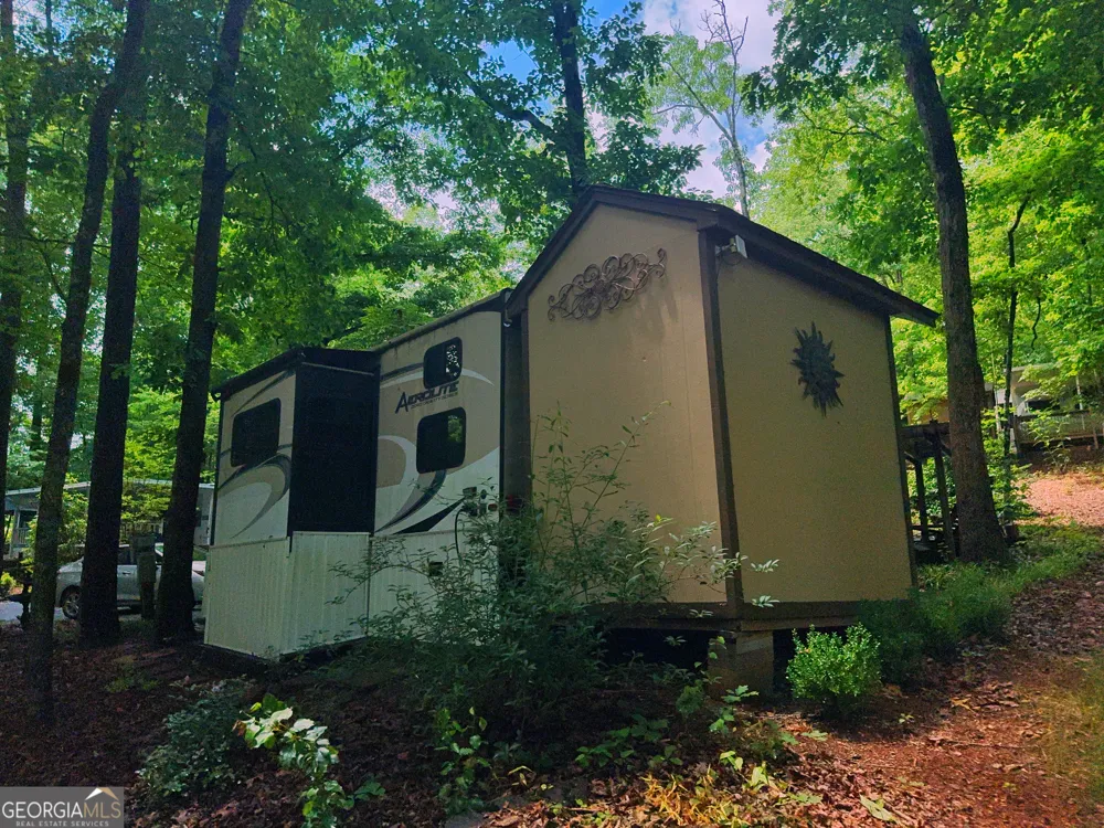 60 Park Vista DR Cleveland, GA 30528