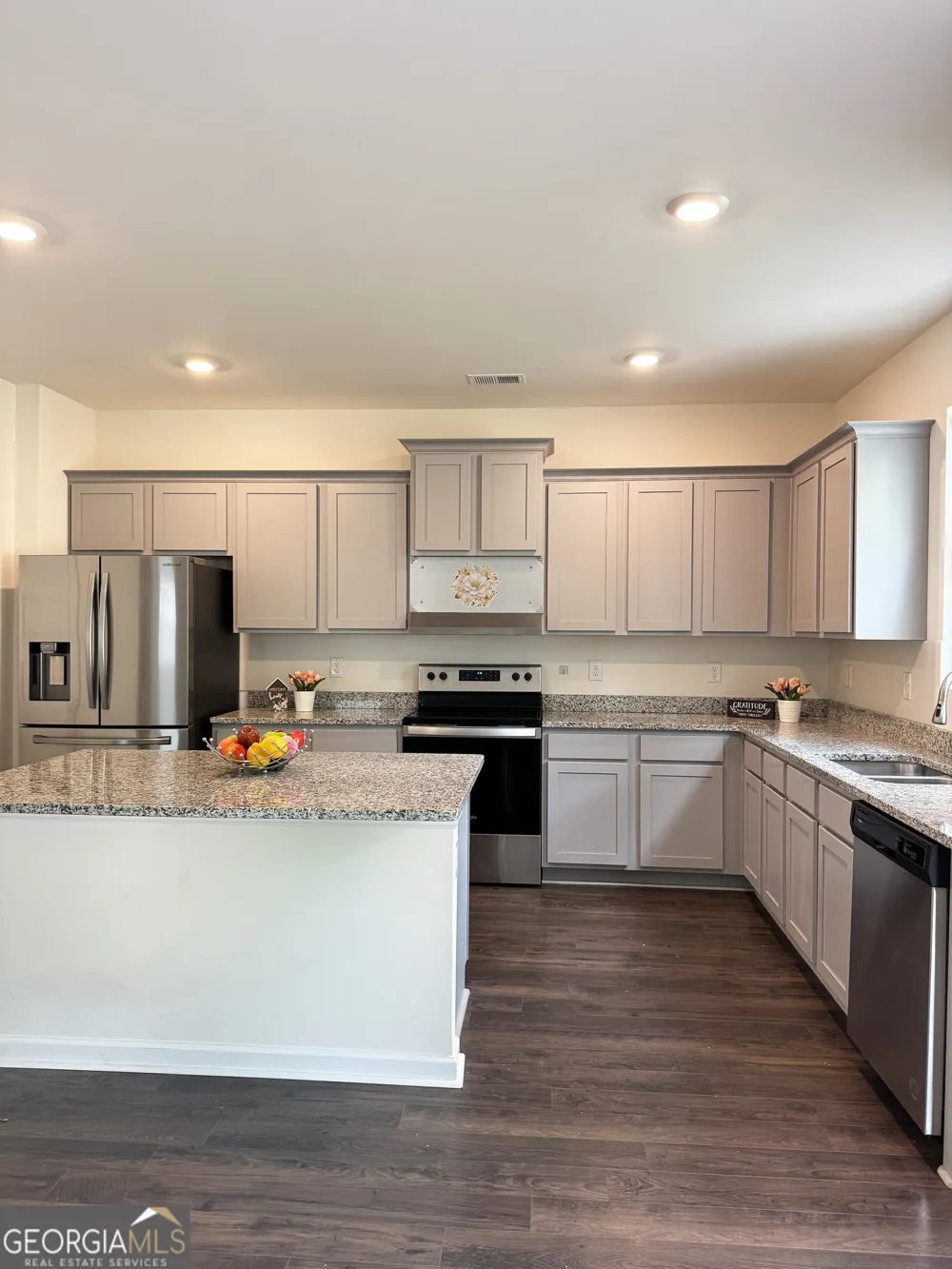 692 Whitman LN Stockbridge, GA 30281