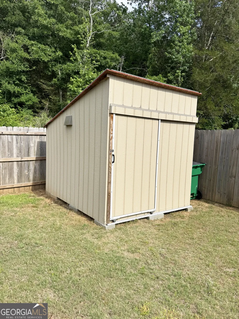 692 Whitman LN Stockbridge, GA 30281