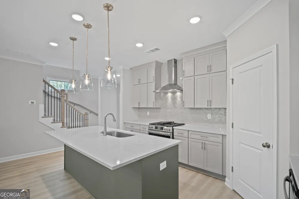 203 Retreat LN Canton, GA 30114