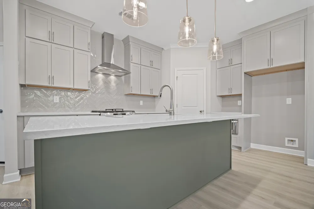 203 Retreat LN Canton, GA 30114