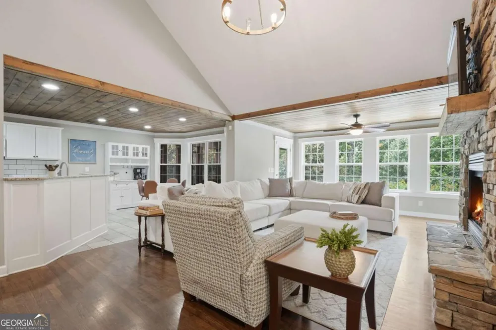 363 White Tail Ridge RD Jasper, GA 30143