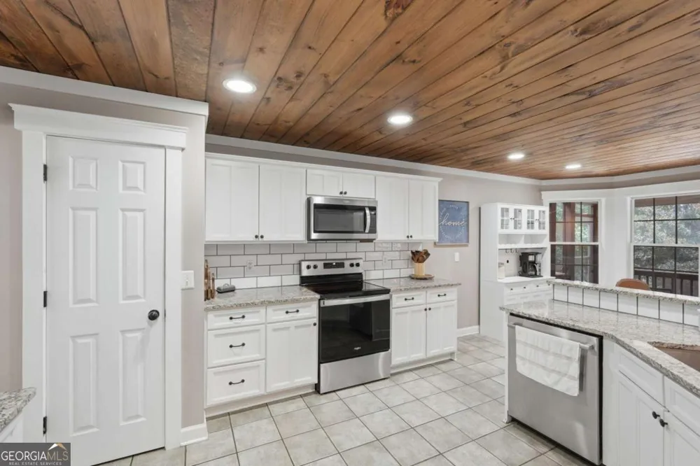363 White Tail Ridge RD Jasper, GA 30143