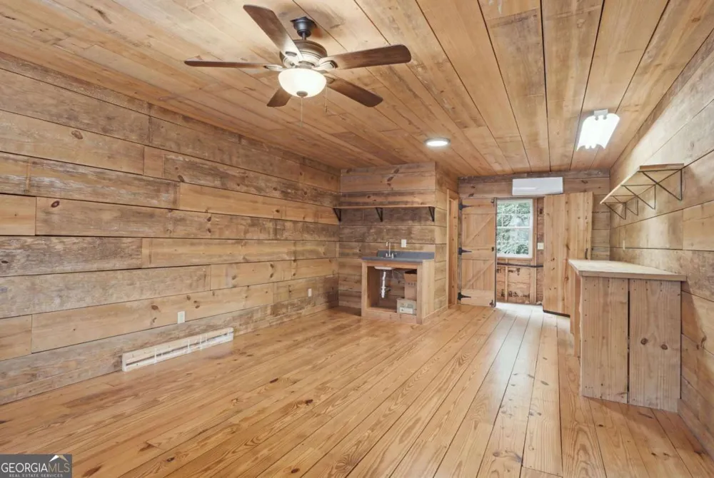 363 White Tail Ridge RD Jasper, GA 30143