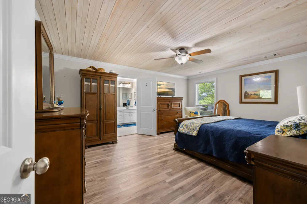 276 Roberts Point RD Jackson, GA 30233