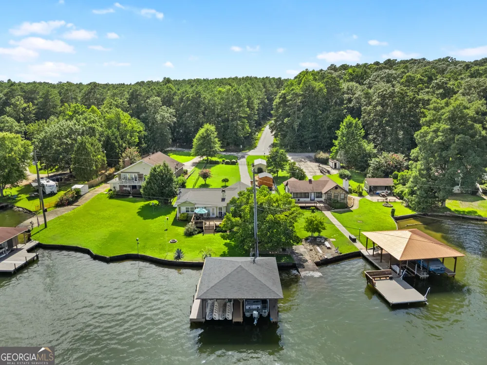276 Roberts Point RD Jackson, GA 30233