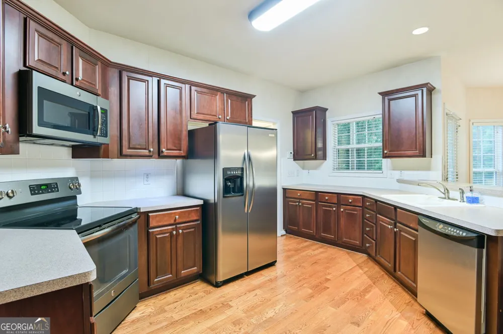 233 Thorn Berry Way Conyers, GA 30094