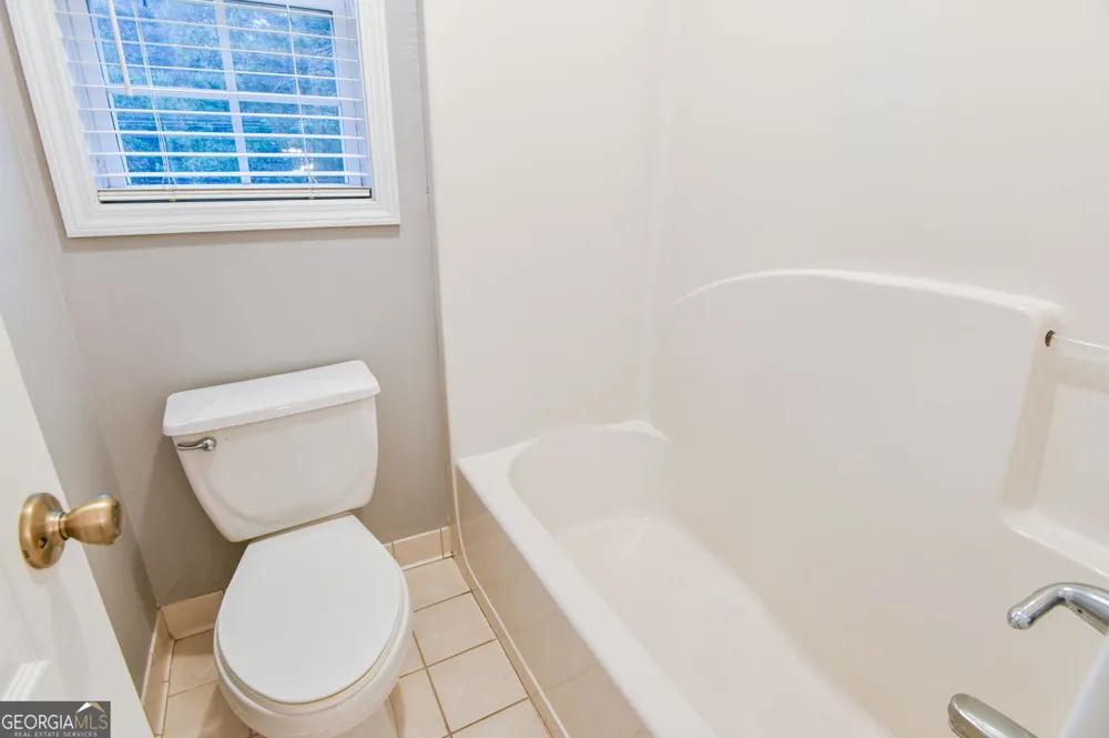 233 Thorn Berry Way Conyers, GA 30094