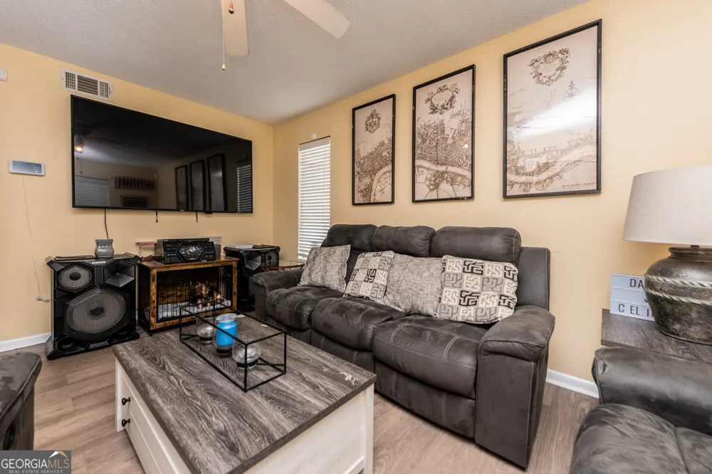 141 Stoneridge DR Warner Robins, GA 31088