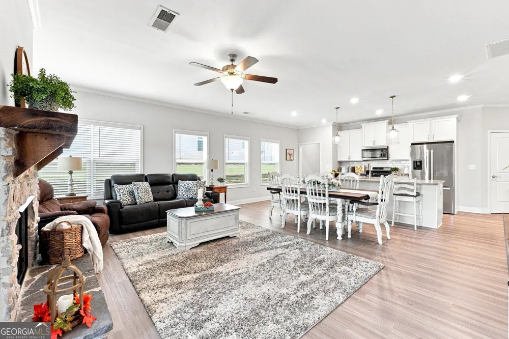 130 Heritage Pointe DR Villa Rica, GA 30180